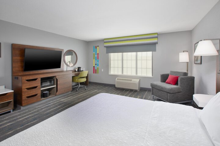 Hampton Inn & Suites St. Cloud MN