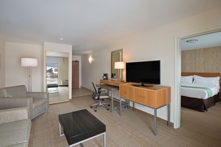 Room 43 of 62