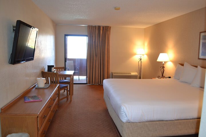 Room 12 of 36