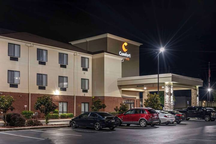 Hotel 4 of 32
