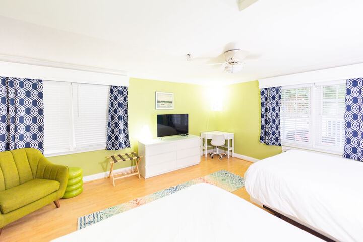 Room 110 of 186