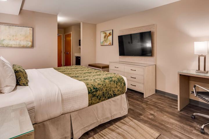 Room 7 of 27