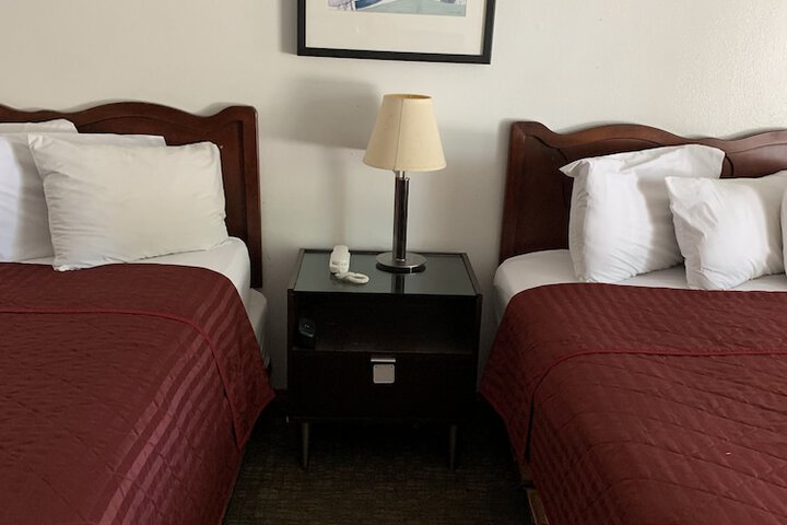 Room 53 of 71