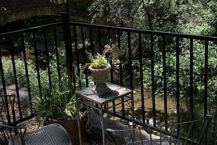 Hotel 4 of 39