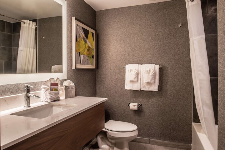 Doubletree by Hilton Lafayette East IN