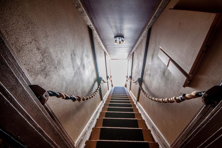 Room 214 of 216