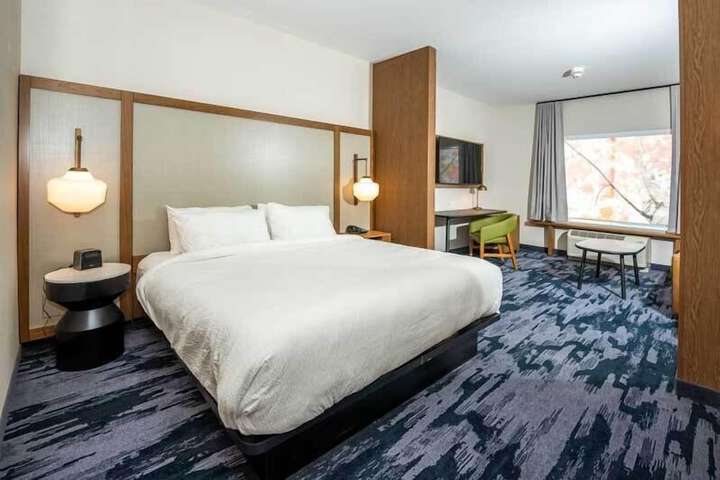 Room 14 of 20