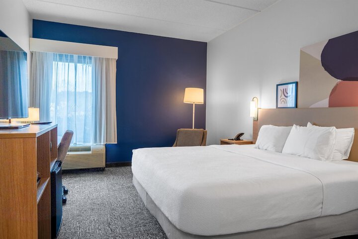 Spark by Hilton Atlanta Kennesaw Town Center