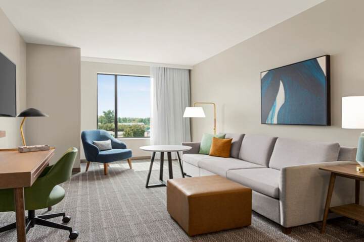 Room 40 of 53