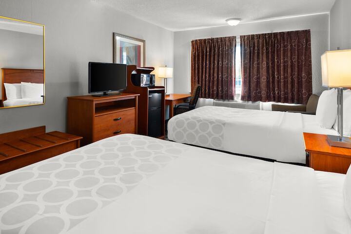 Room 26 of 47