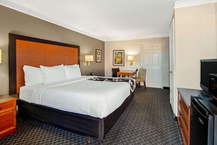 Room 15 of 29