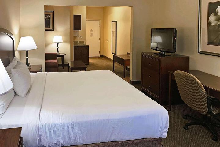 Spark by Hilton Catoosa Tulsa