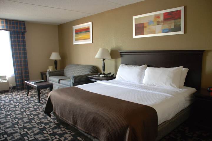 Room 14 of 38