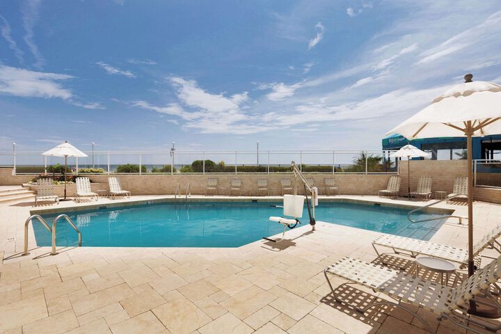 Pool 9 of 43