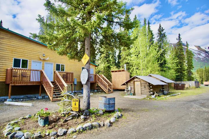 Carlo Creek Cabins