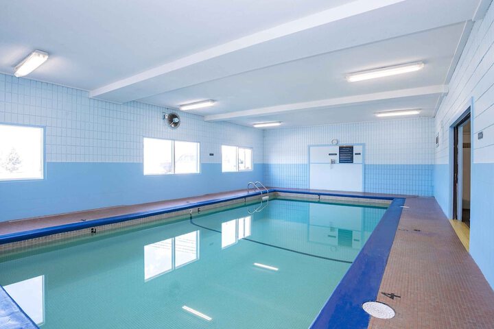 Pool 8 of 35