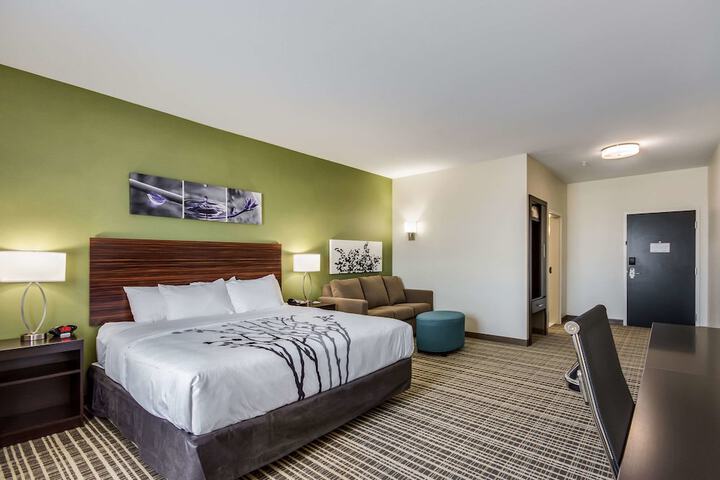 Room 45 of 63