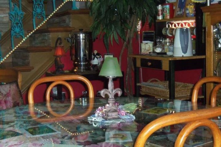 RAPHAEL INN