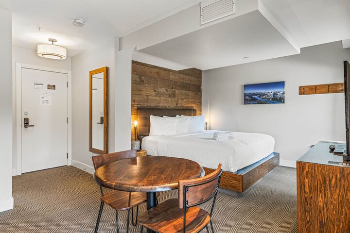 Basecamp Lodge Canmore