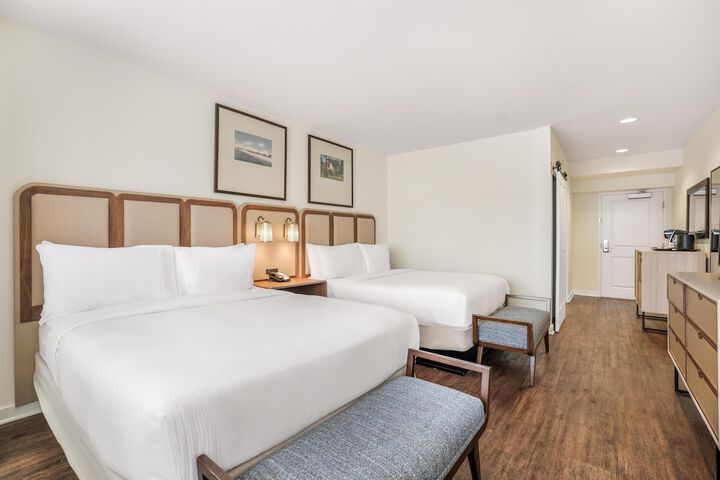 The Banyan Hotel Fort Myers Tapestry Collection by Hilton