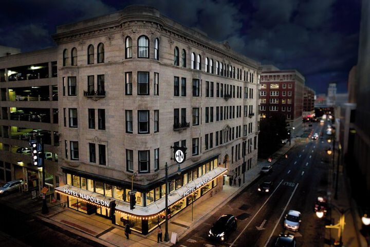 Hotel 3 of 75