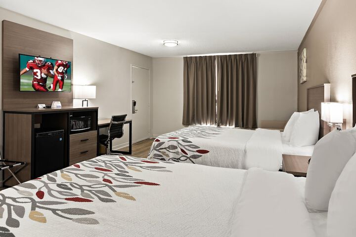 Red Roof Inn & Suites Monroe NC