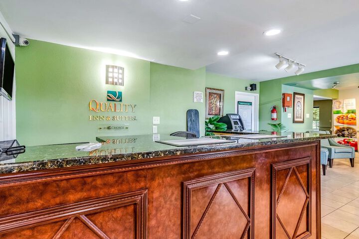 Quality Inn & Suites Creedmoor - Butner