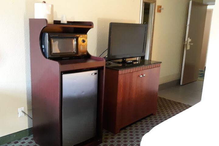 Room 18 of 32