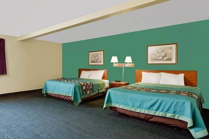 Room 12 of 23