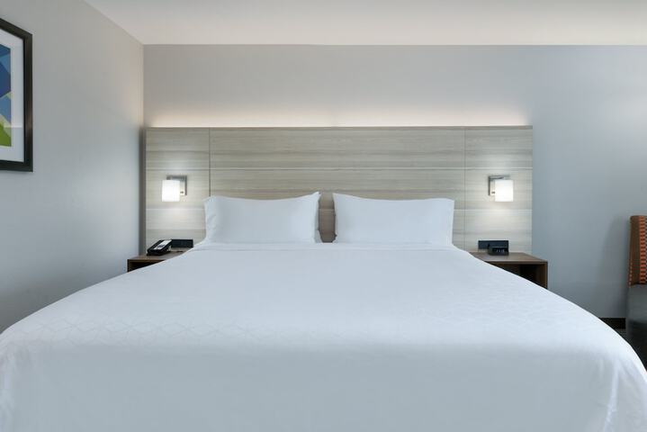 Holiday Inn Express : Hillsboro I-35 by IHG