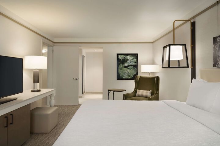 Room 16 of 41