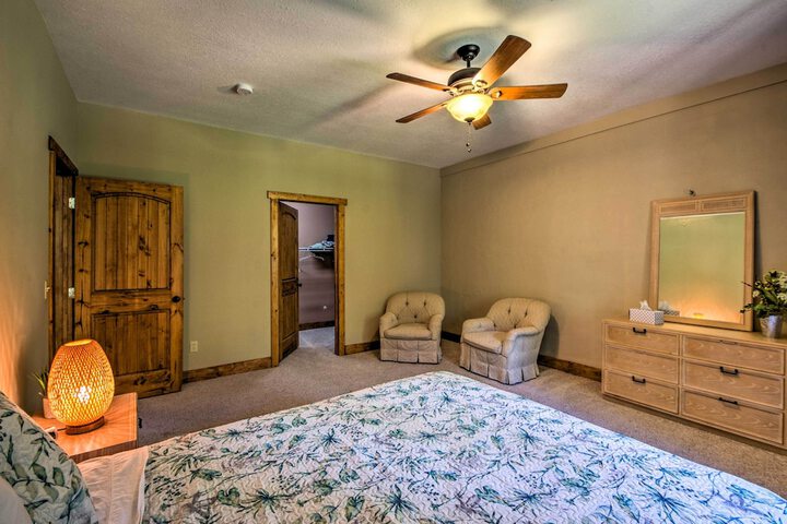Tryon House w / Hot Tub - Near Equestrian Centers!