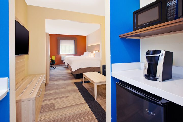 Holiday Inn Express & Suites Absecon-Atlantic City by IHG