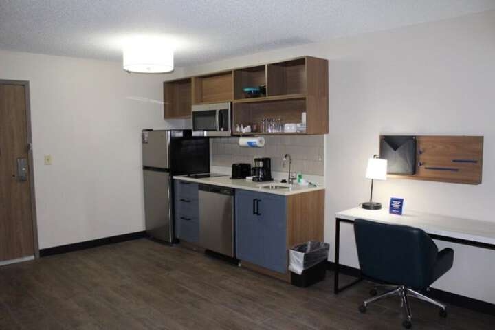 Room 11 of 48
