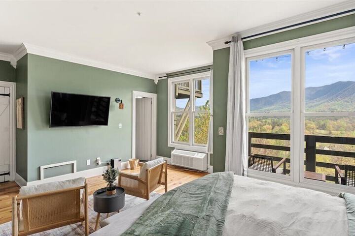 Laurel Valley Mountain Retreat