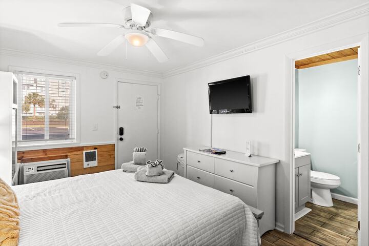 Room 73 of 164