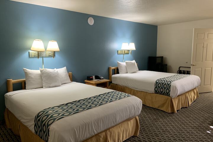 Room 17 of 36