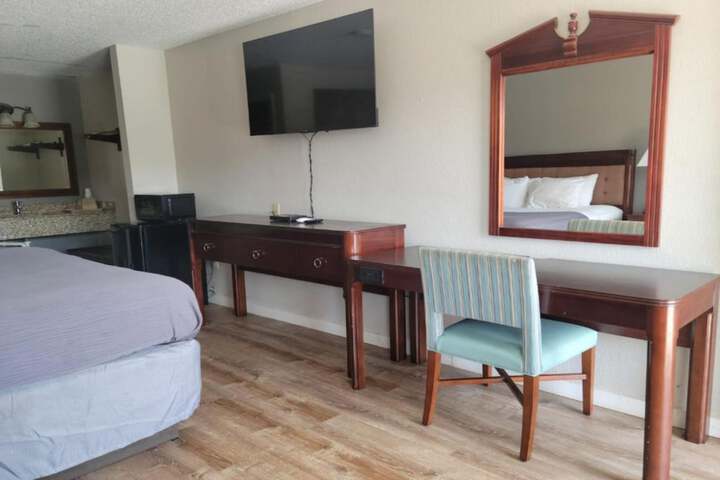 Room 22 of 30
