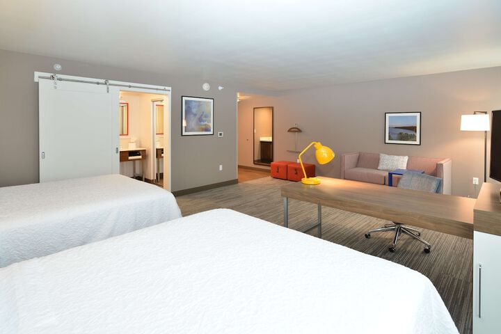 Hampton Inn & Suites Menomonie-UW Stout