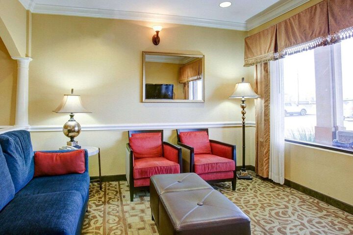 Hotel Interior 6 of 25