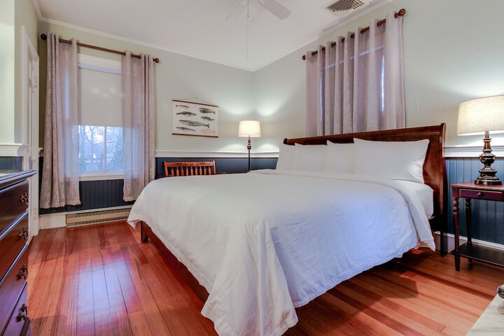 Room 44 of 55