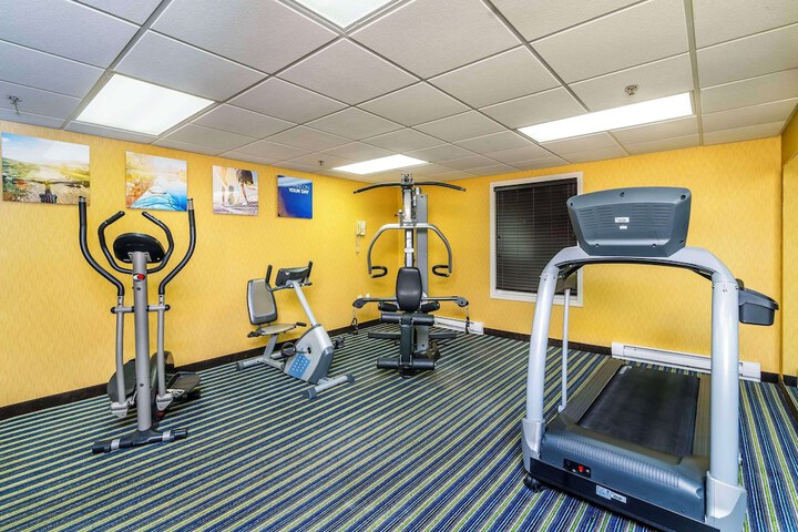 Comfort Inn & Suites