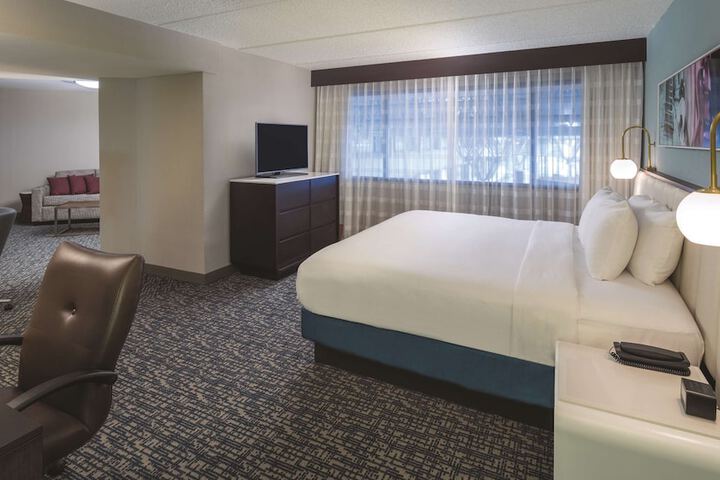 Room 18 of 38