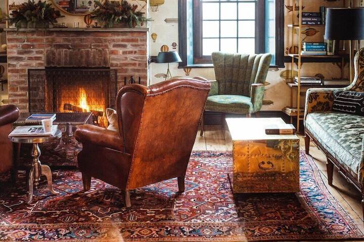 Lounge 40 of 50