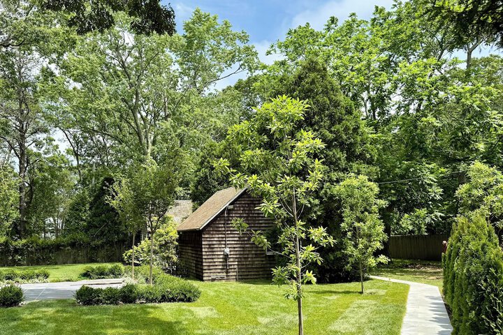 Wainscott Woods Retreat