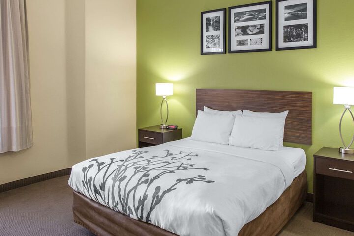 Room 15 of 37
