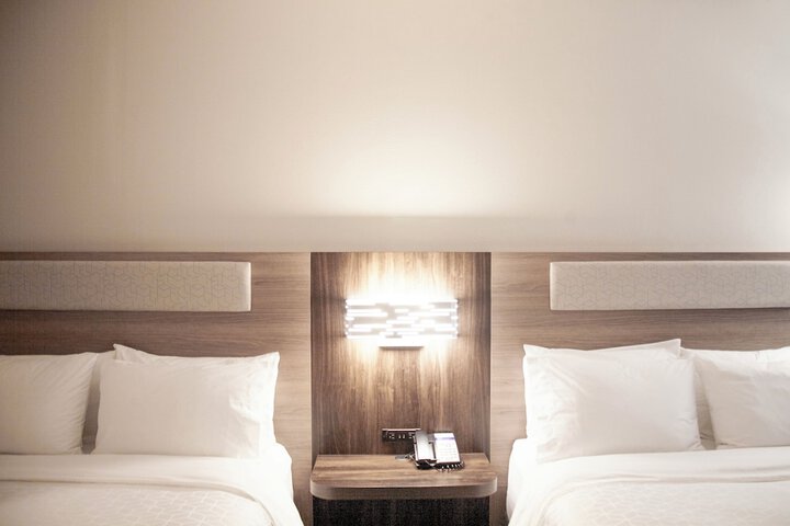 Room 21 of 45