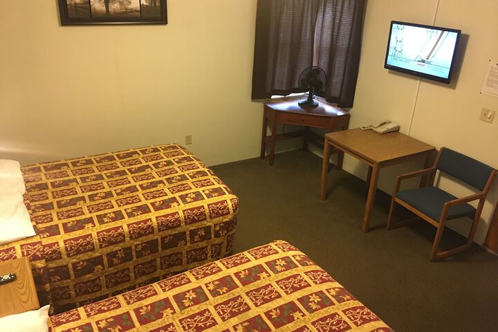 Room 9 of 27