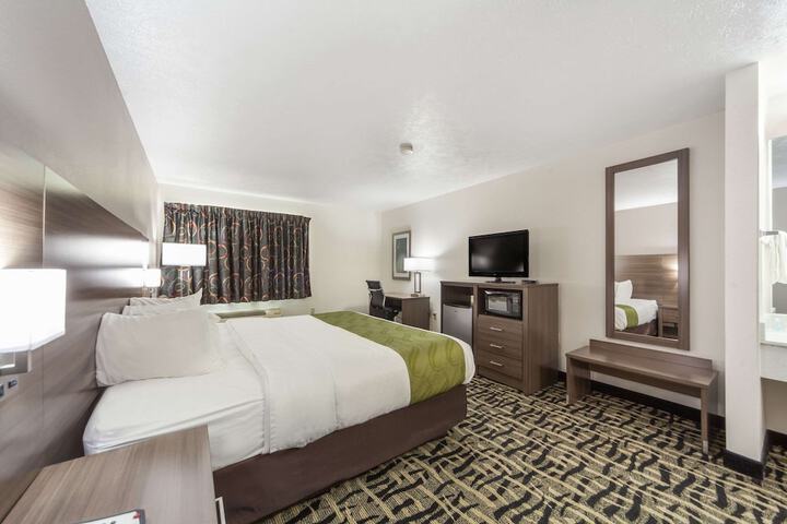 Room 16 of 30