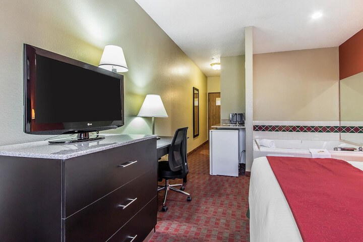 Room 22 of 40